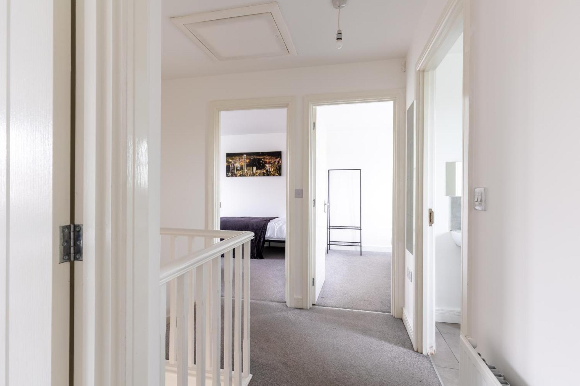Spacious 4-Bedroom Home Near City Centre With Parking Nottingham Exterior photo